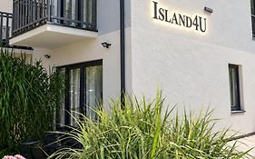 Island4U